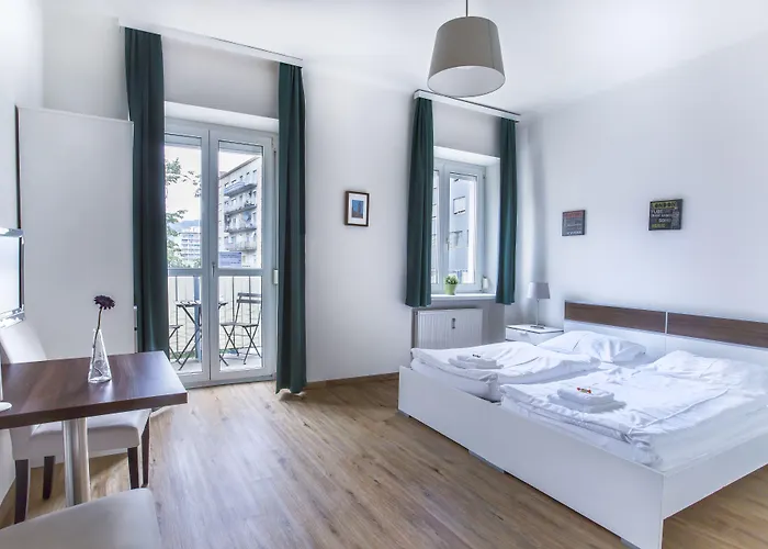 ホテル Graz-hbf 3*