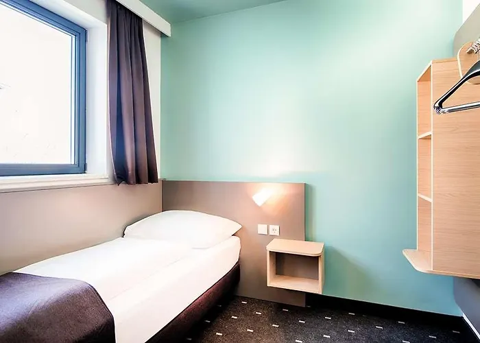 Graz-hbf Готель Грац