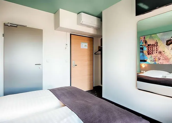 Graz-hbf Готель 3*