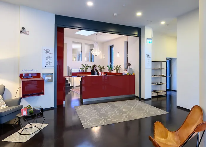 Graz-hbf Готель